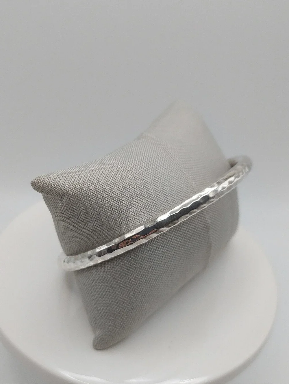 Silpada Retired Hammered Sterling Silver Bangle Vtg Bracelet, GC.